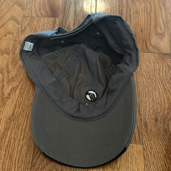 Mercury hat - Picture 3 of 3